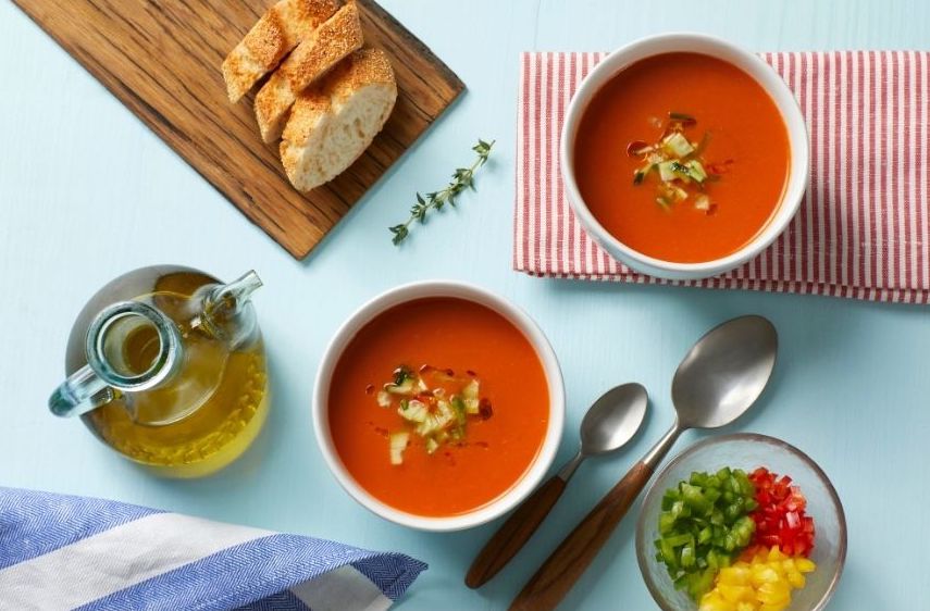 Gazpacho o salmorejo fácil de hacer con nutrición personalizada